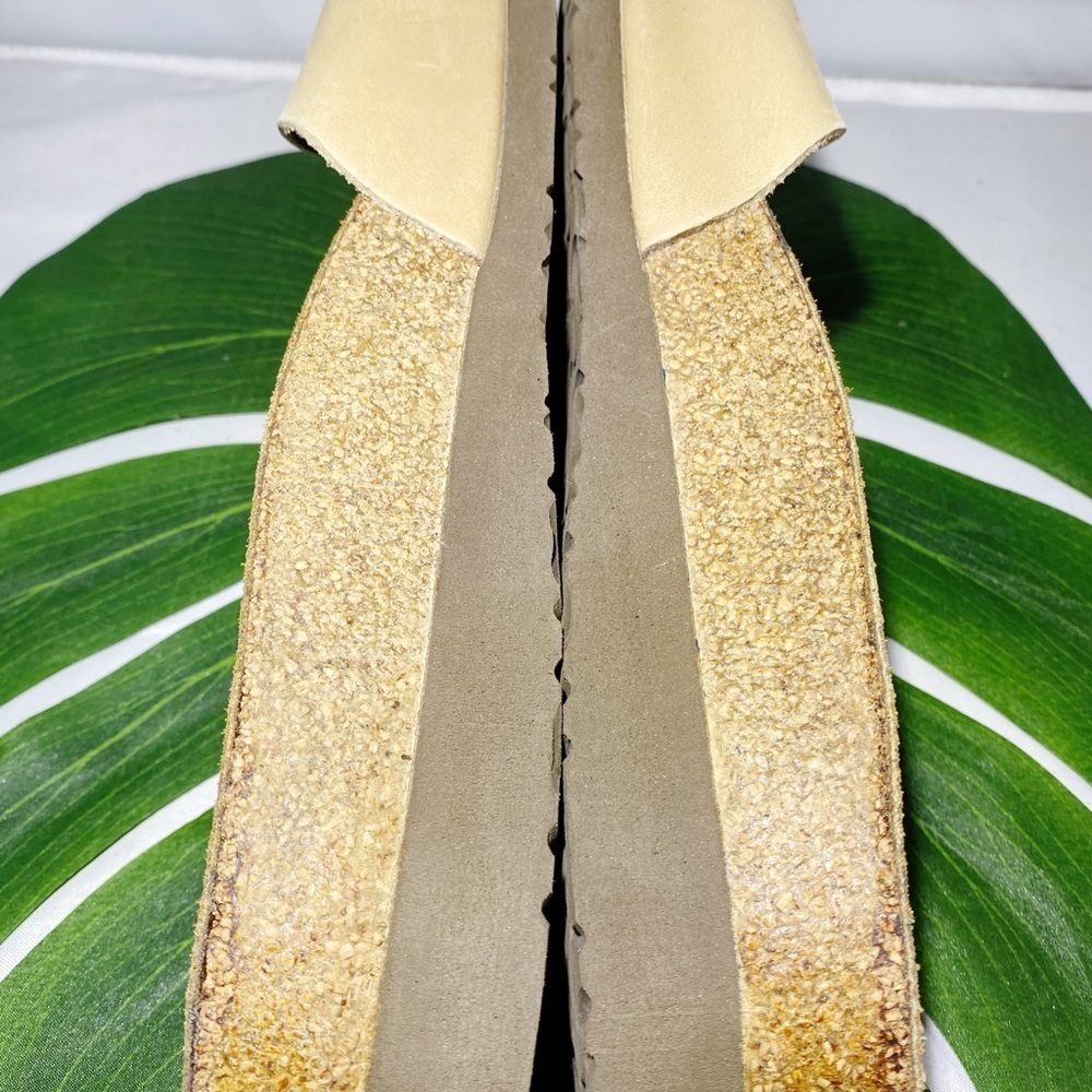 NAOT TAN LEATHER SINGLE‎ BUCKLE HEELED CUSHION SLIDE​​​​​ - Picture 7 of 7